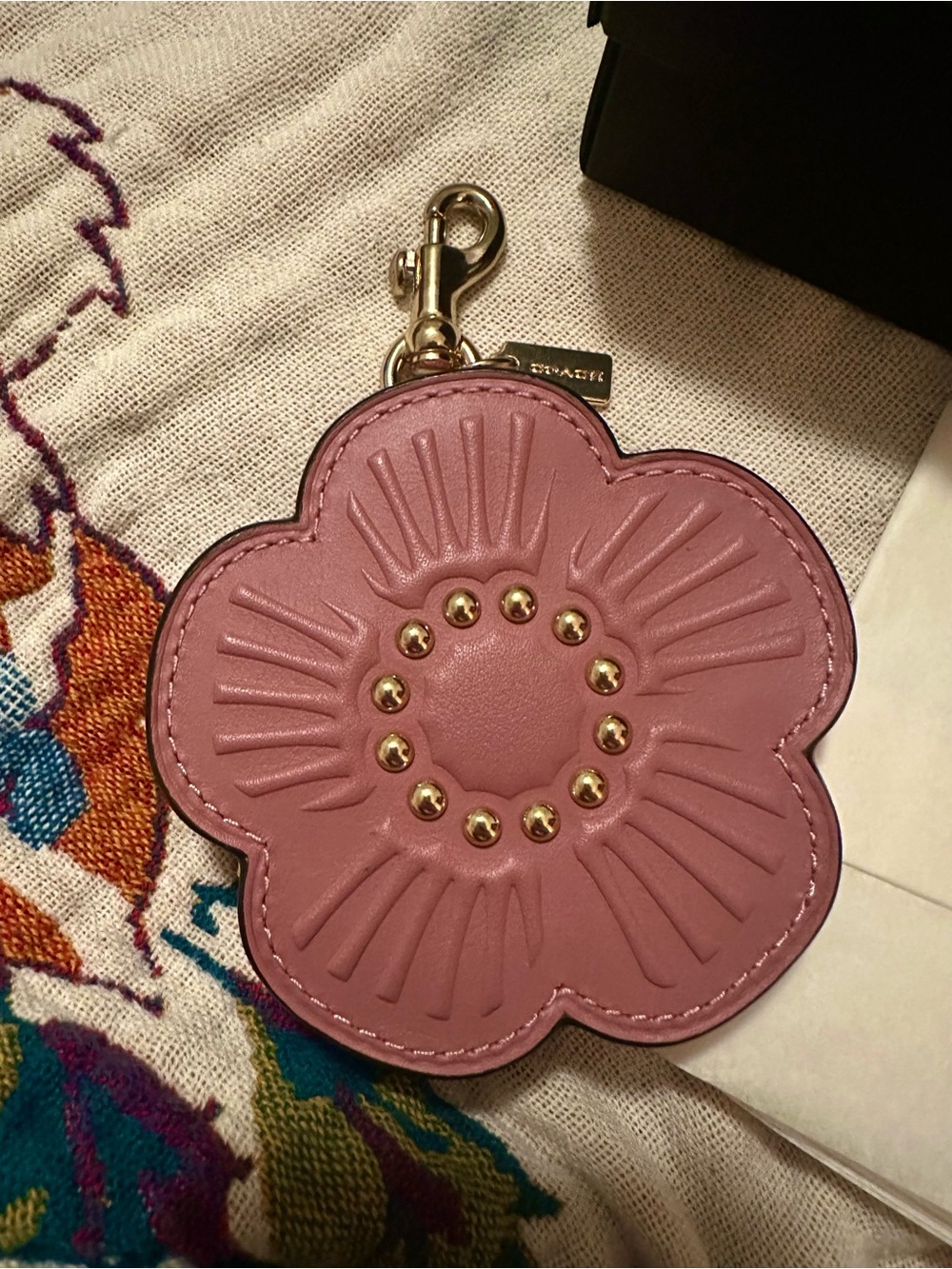 Coach Tea Rose Bag Charm Gold & Peony CDB15 - Picture 2 of 5